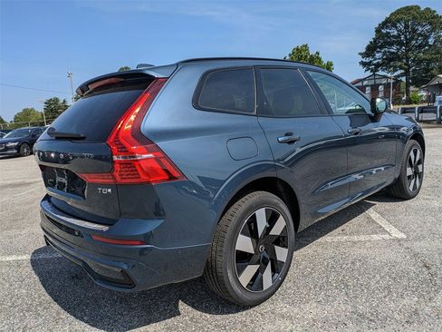 New 2025 Volvo XC60 T8 Plus w/ Protection Package Premier image 4