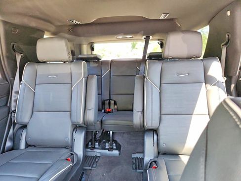 Used 2024 Cadillac Escalade Premium Luxury AWD/4WD image 6