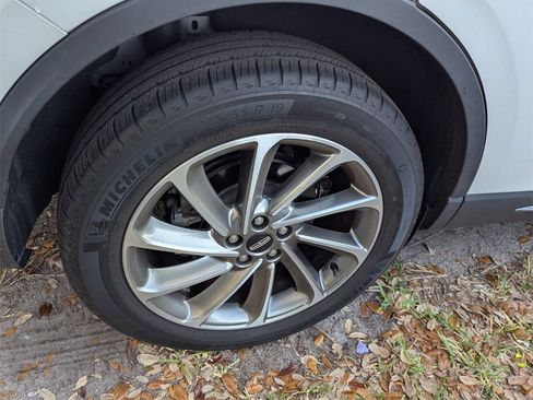 Used 2023 Lincoln Corsair FWD w/ Equipment Group 101A image 14