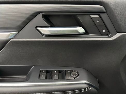 New 2026 GMC Acadia Elevation w/ Black Edition FWD image 19