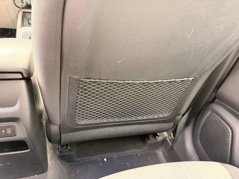 Used 2025 Hyundai Venue SEL FWD image 29