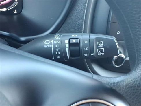 Used 2024 Kia Soul LX w/ Option Group 015 image 29