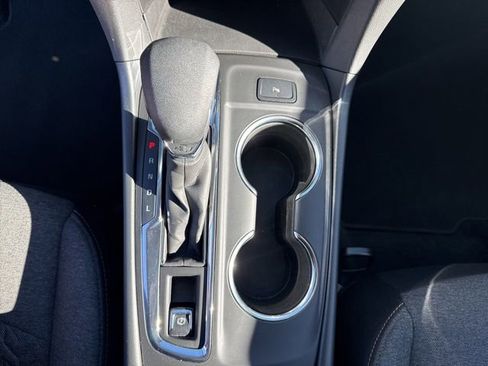 Used 2024 Chevrolet Equinox LT image 32