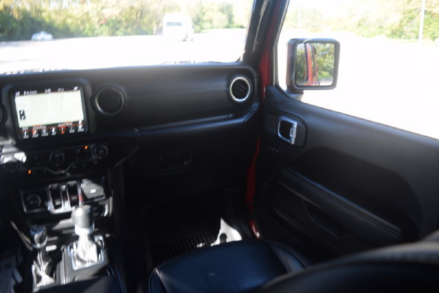 Used 2020 Jeep Wrangler Unlimited Sahara AWD/4WD image 25