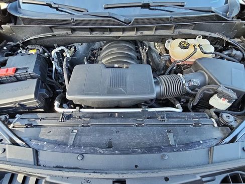 Used 2022 Cadillac Escalade Premium Luxury image 35