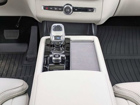 New 2026 Volvo XC90 T8 Ultra w/ Lounge Package AWD/4WD image 25