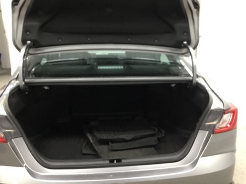 Used 2025 Toyota Camry SE FWD image 34
