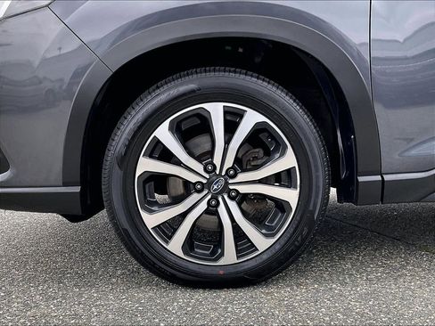 Used 2023 Subaru Forester Limited AWD/4WD image 7