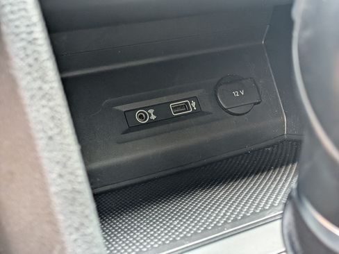 Used 2019 Volkswagen Atlas SE w/ Panoramic Sunroof Package FWD image 31