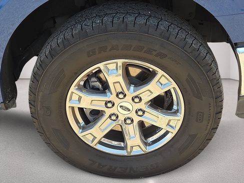 Used 2022 Ford F150 XLT w/ XTR Package AWD/4WD image 12