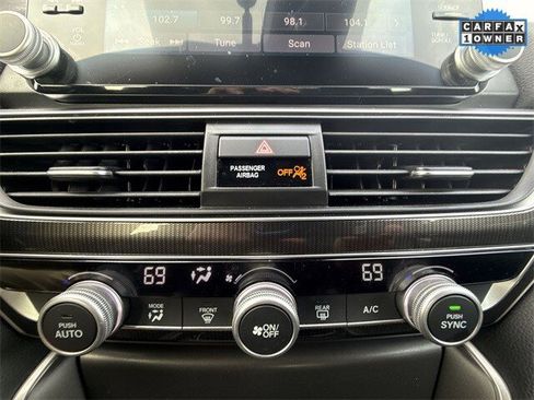 Used 2018 Honda Accord Sport image 18