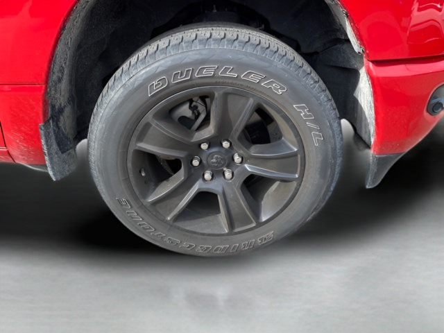 Used 2024 RAM 1500 Big Horn AWD/4WD image 3