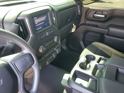 Used 2025 Chevrolet Silverado 1500 Custom AWD/4WD image 18