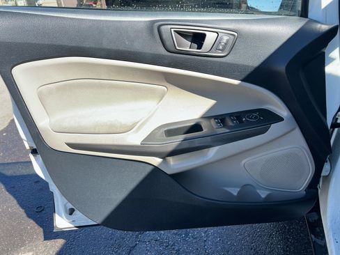 Used 2020 Ford EcoSport SE image 19