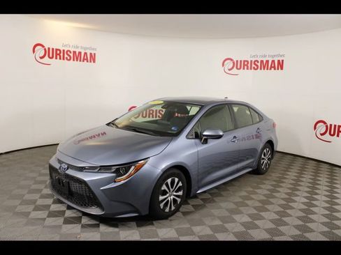 Used 2022 Toyota Corolla LE FWD image 2