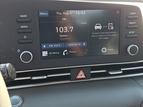 Used 2023 Hyundai Elantra SEL FWD image 11