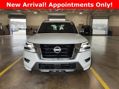 Used 2022 Nissan Armada Platinum w/ Cargo Package image 2