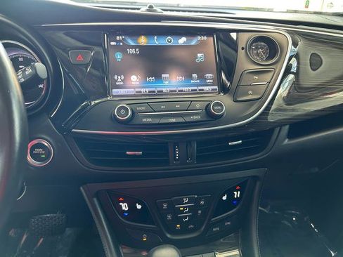 Used 2019 Buick Envision Essence image 17