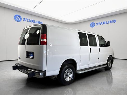 Used 2024 Chevrolet Express 2500 w/ Driver Convenience Package image 8