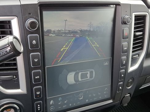 Used 2017 Nissan Titan S image 18