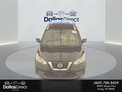 Used 2020 Nissan Kicks SV FWD image 3