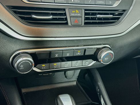 Used 2024 Nissan Altima 2.5 SR FWD image 22