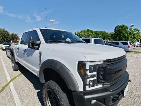 Used 2017 Ford F250 XLT w/ XLT Value Package AWD/4WD image 18