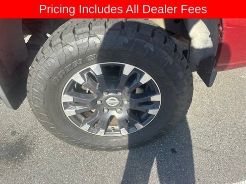Used 2017 Nissan Titan S AWD/4WD image 10