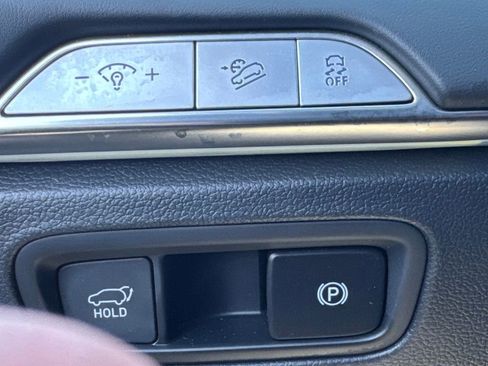 Used 2025 Genesis GV80 2.5T Standard AWD/4WD image 20
