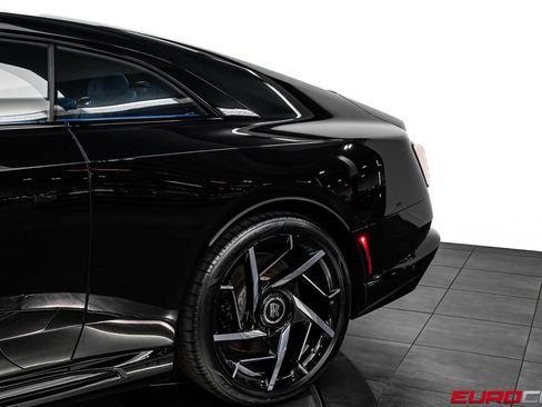 Used 2025 Rolls-Royce Spectre Black Badge w/ Spectre Enhancement Package AWD/4WD image 13
