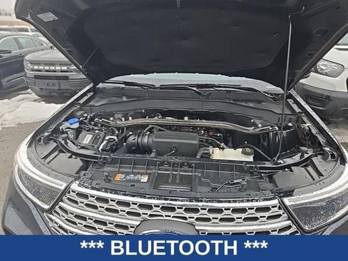 Used 2022 Ford Explorer Limited w/ Limited Technology Package image 7