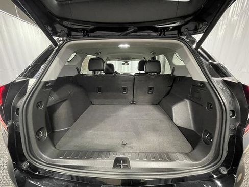 Used 2021 GMC Terrain SLT image 16