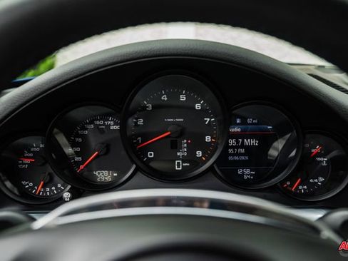 Used 2013 Porsche 911 Carrera RWD image 10