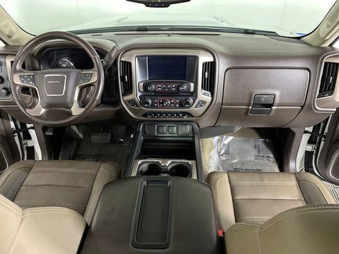 Used 2015 GMC Sierra 2500 Denali w/ Duramax Plus Package AWD/4WD image 10