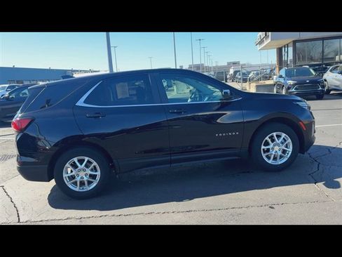 Certified 2024 Chevrolet Equinox LT w/ LPO, Floor Liner Package image 9