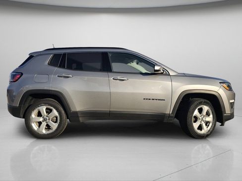 Used 2021 Jeep Compass Latitude image 23