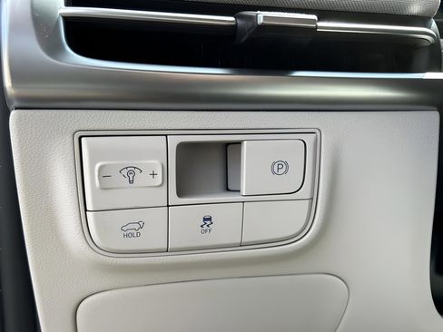 New 2026 Hyundai Tucson Limited FWD image 30