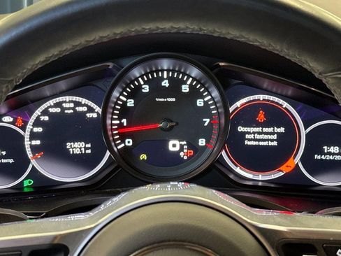 Used 2022 Porsche Cayenne AWD/4WD image 19
