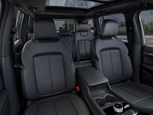 New 2026 Jeep Grand Cherokee Limited AWD/4WD image 16