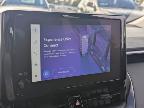 Used 2025 Toyota Corolla LE image 23