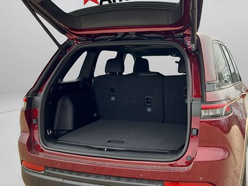 New 2025 Jeep Grand Cherokee Altitude RWD image 34