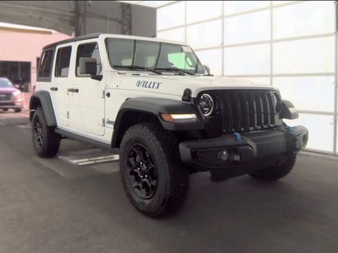 Used 2023 Jeep Wrangler Unlimited AWD/4WD image 3