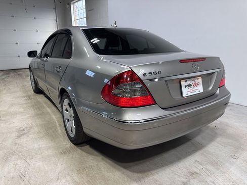 Used 2007 Mercedes-Benz E 550 Sedan image 5