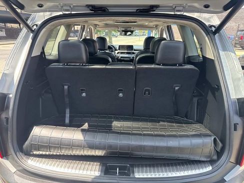 Used 2022 Kia Telluride SX w/ SX Prestige Package image 8