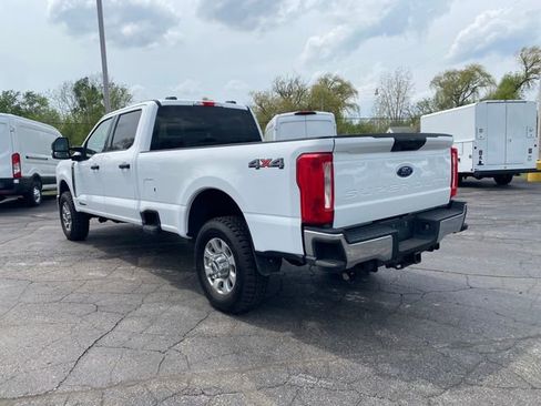 Used 2023 Ford F350 XLT AWD/4WD image 6