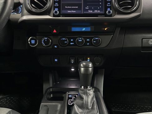 Used 2021 Toyota Tacoma TRD Off-Road image 24