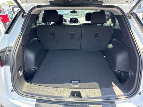 Used 2025 Chevrolet Blazer LT w/ Convenience Package image 24