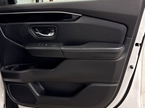 Used 2025 Honda Pilot EX-L image 22