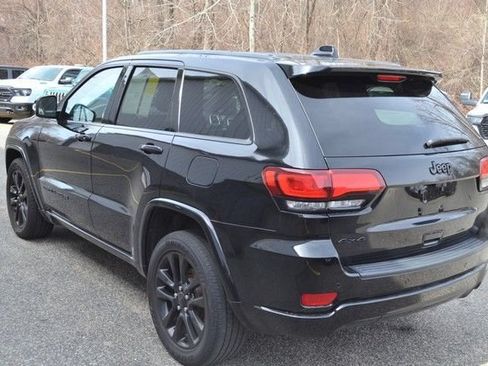 Used 2020 Jeep Grand Cherokee Altitude AWD/4WD image 6