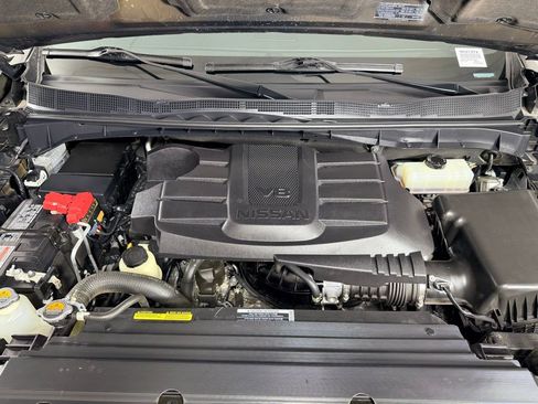 Used 2023 Nissan Titan PRO-4X w/ Pro-4x Convenience Package image 34